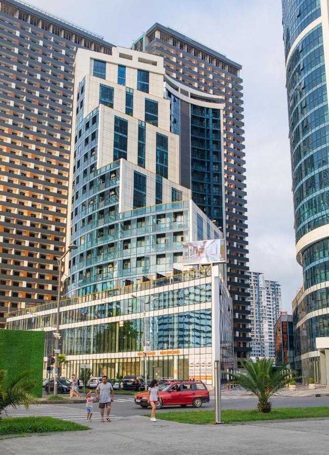 Entire Flat With City Skyline View - Two Bedrooms Batumi Zewnętrze zdjęcie