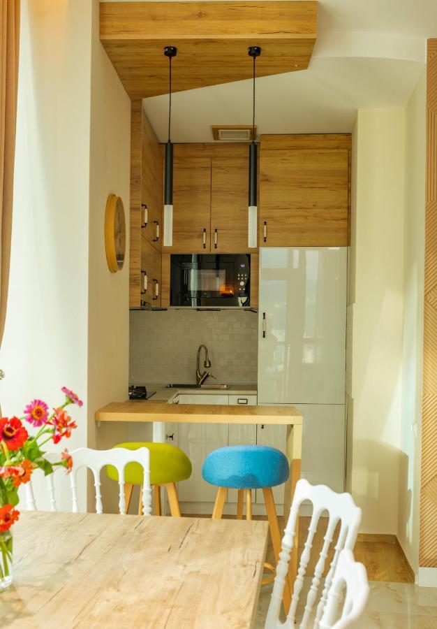 Entire Flat With City Skyline View - Two Bedrooms Batumi Zewnętrze zdjęcie